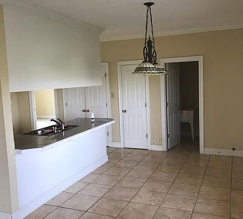 5th image of 167 Riverview Dr