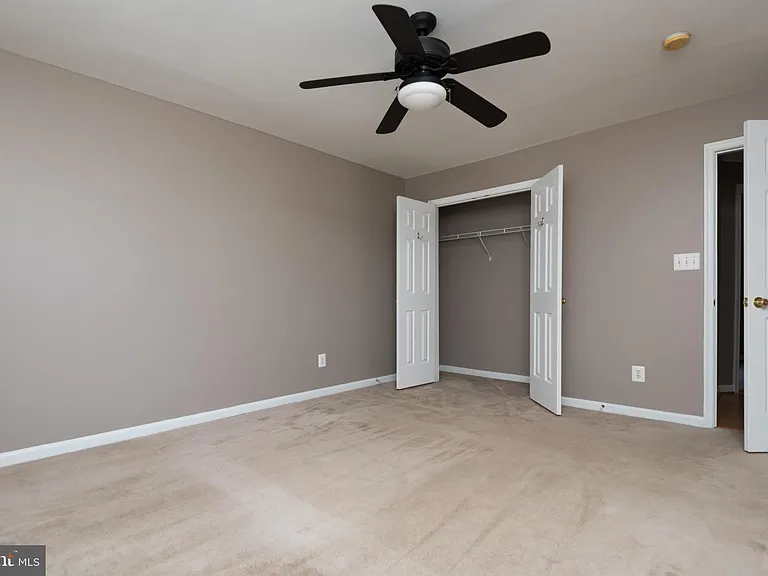 15121 Toccoa Ct — Photo 32