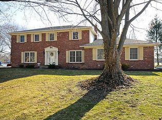 10933 Lakeview Dr, Carmel, IN 46033