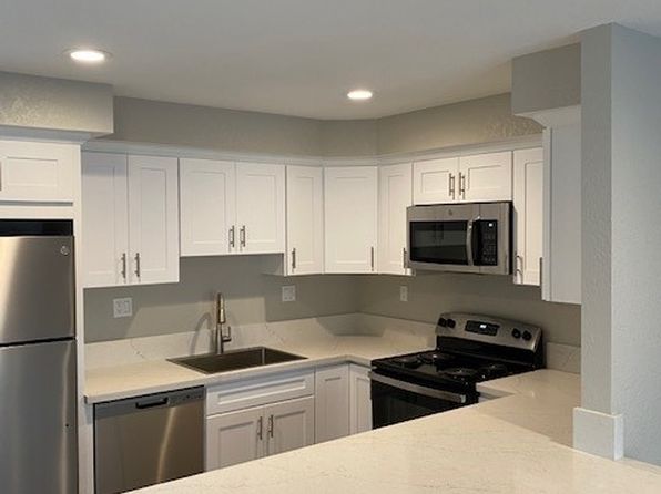 355 Dela Vina Ave APT 7