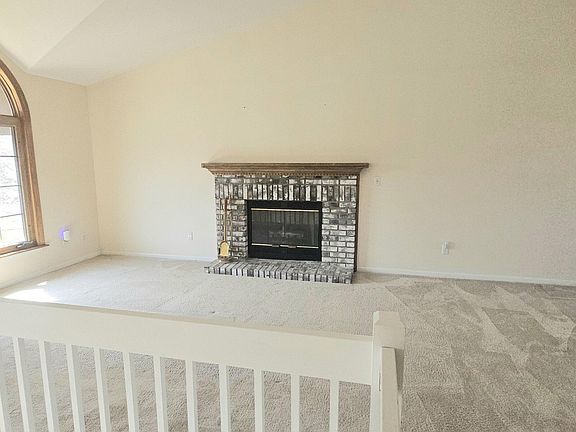 5th image of 38540 Nellie Ln