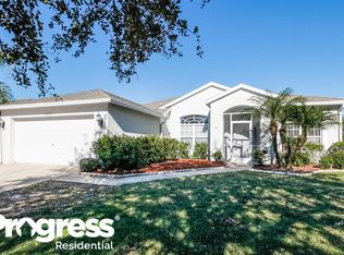 25633 Risen Star Dr, Zephyrhills, FL 33544