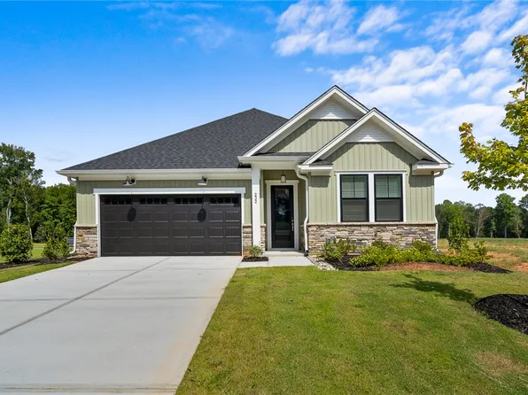 232 Creekside Cir, Williamston, SC 29697