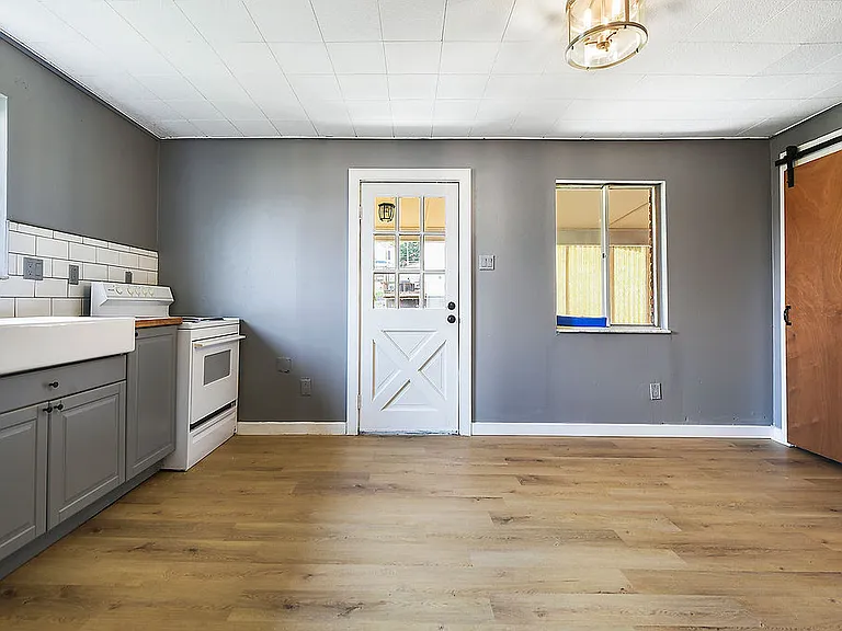 220 W 9th Ave #3 — Photo 7