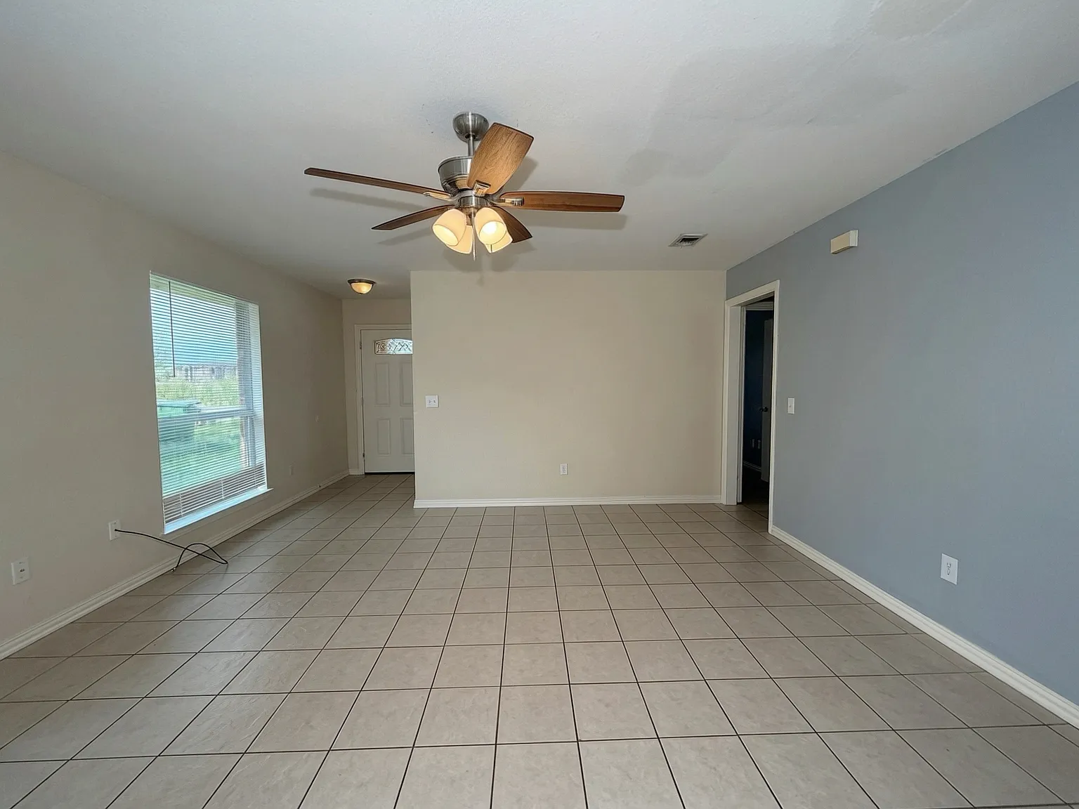 931 Farmington Rd - 1 — Photo 3