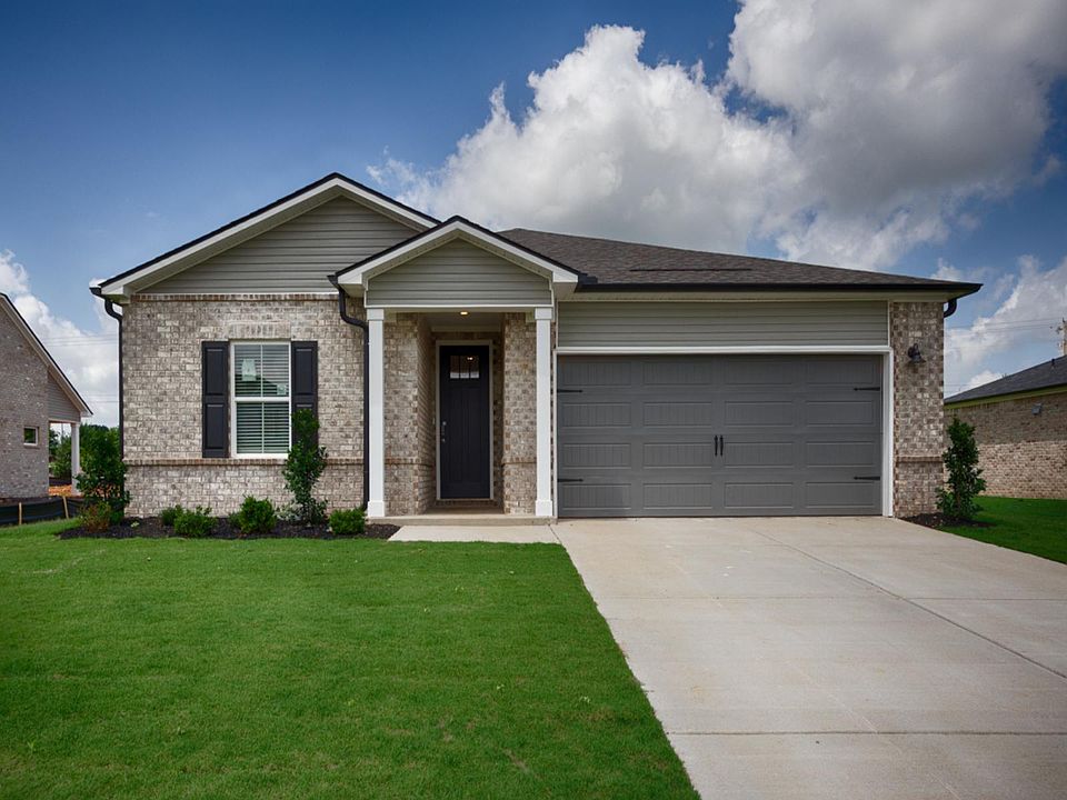 The Gibson floorplan with Elevation B modeled at Heritage Estates at Creekside.