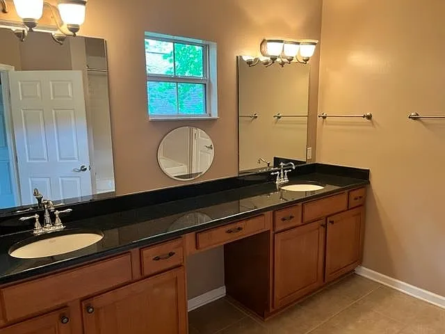 1325 Stone Rd #204 — Photo 5