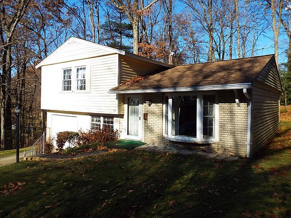 5th image of 97 Applewood Valley Dr