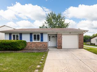 14 Kildeer Ct, Woodridge, IL 60517