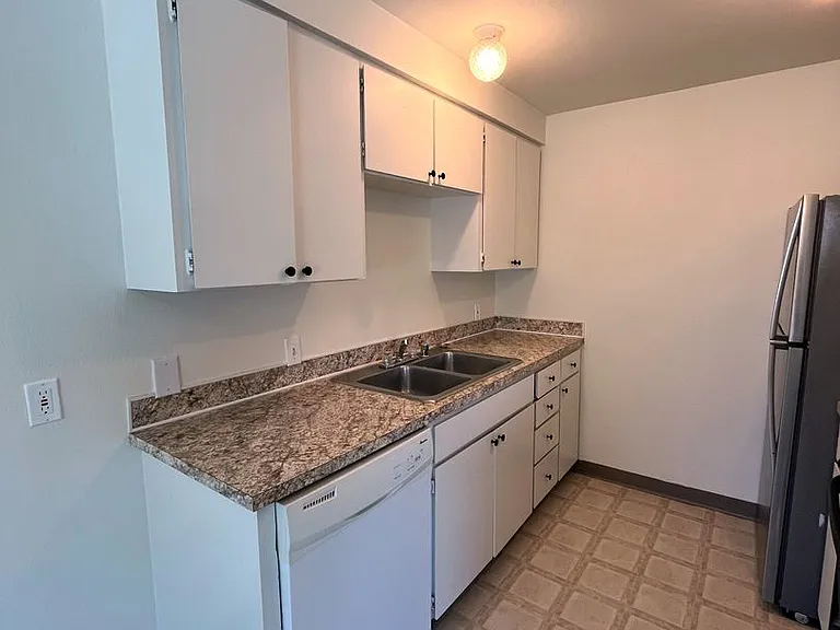 1920 Alabama St #4 — Photo 6