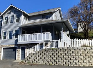 727 Klickitat Ave, Lyle, WA 98635