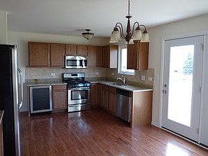 4th image of 1124 Bellwood Ave
