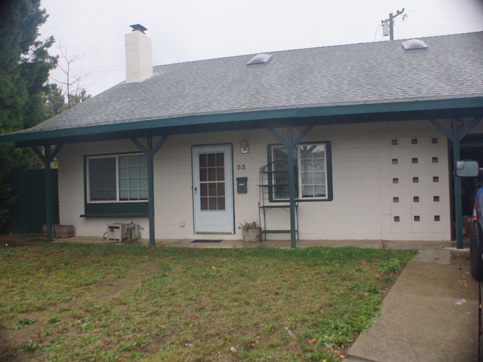 1st image of 33 Glenwood Dr