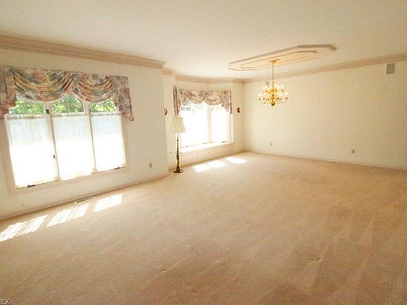 5th image of 349 Timber Ridge Dr