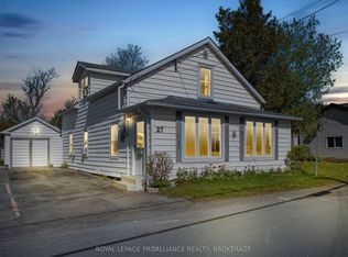 27 Centre St, Loyalist, ON K0H 2H0