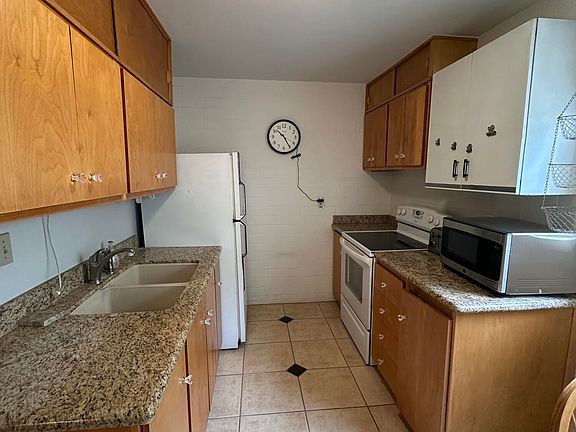 4th image of 1776 S Palo Verde Ave APT N105
