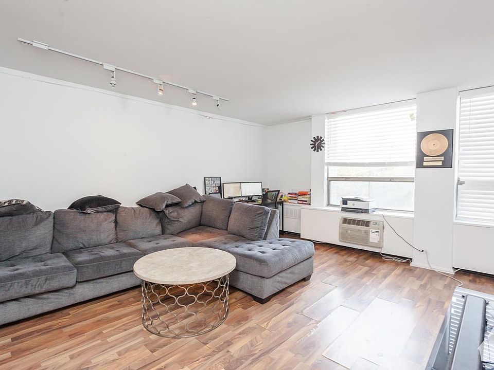 1st image of 1355 N Sandburg Ter #303E