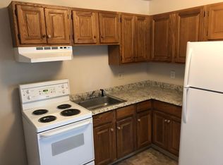 593 Main St APT 3, Westbrook, ME 04092