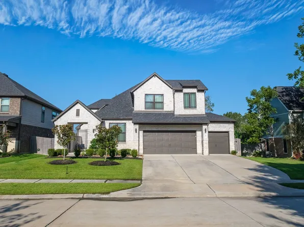 98 Dorado Dr, Friendswood, TX 77546