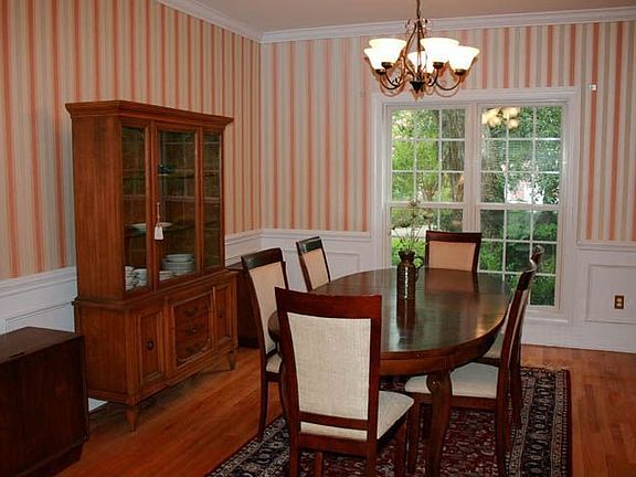 Separate dining room