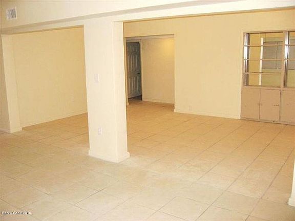 3rd image of 1500 Kings Ct