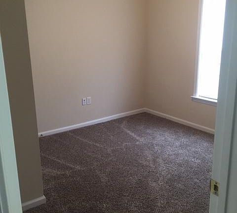 3rd image of 115 Kestrel Ct