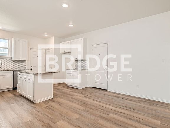 5th image of 7300 Parkside Place Dr