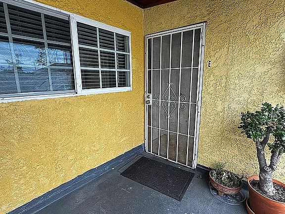 5th image of 158 S Avenue 53 #F1