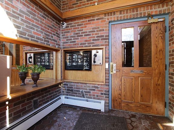 3rd image of 1260 N York St APT 601