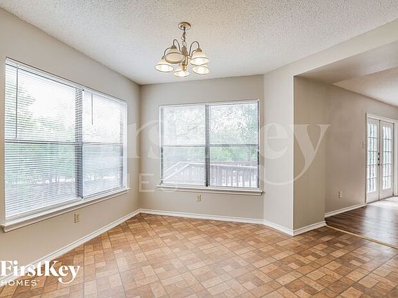 5th image of 410 Territory Oak