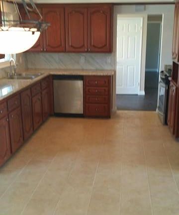 5th image of 616 E Meats Ave