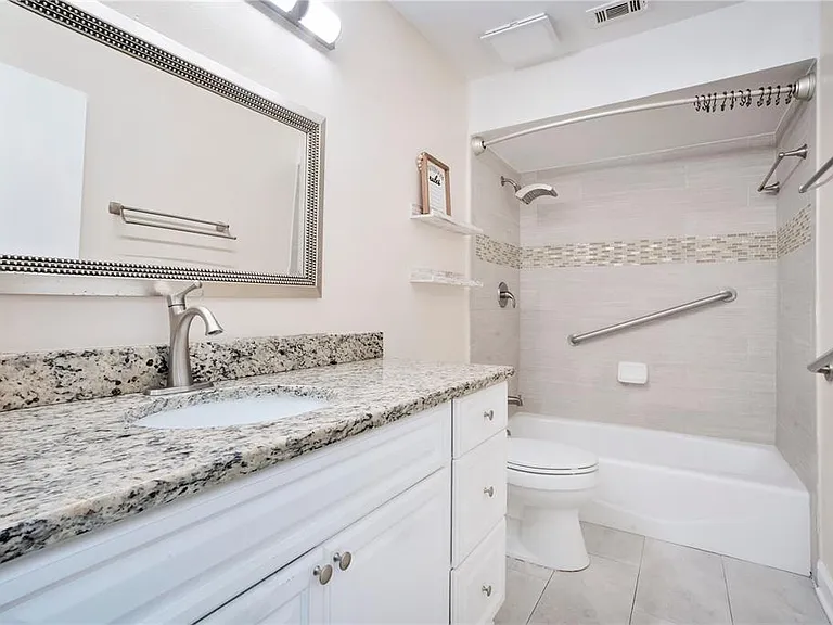 4805 Kingston Cir — Photo 22