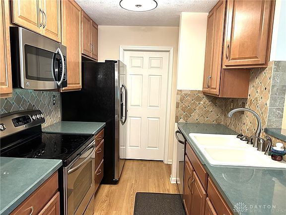 3rd image of 6660 Wareham Ct APT 4