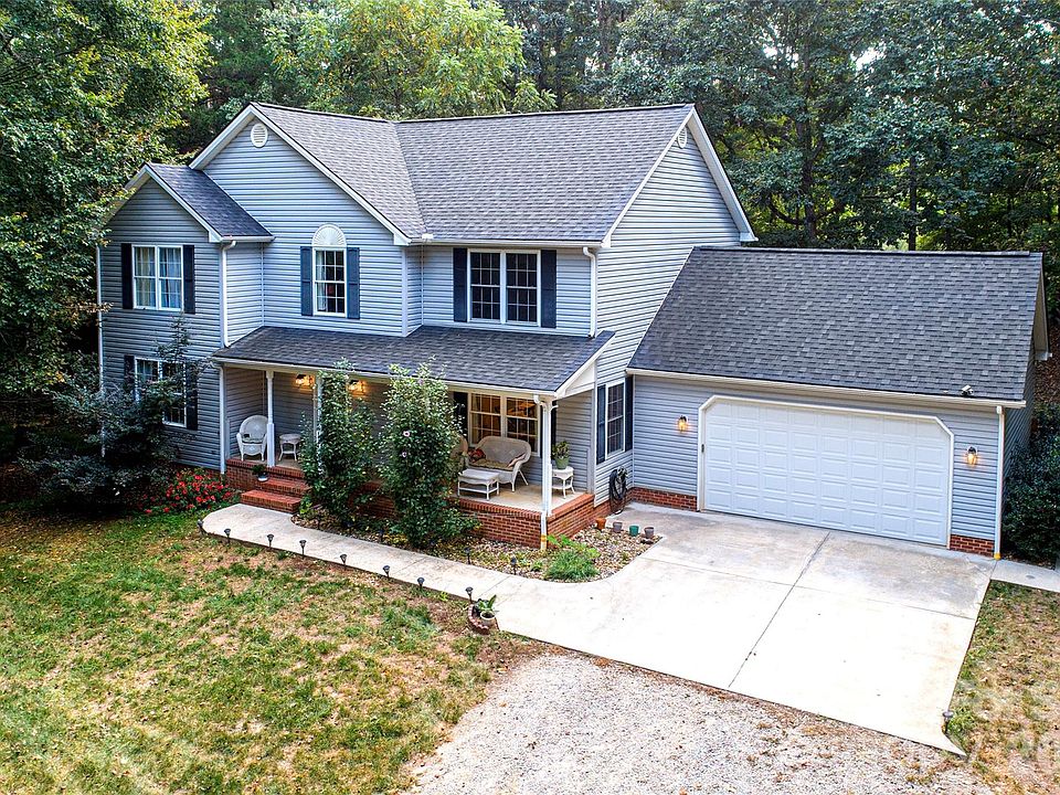 1st image of 8327 Loma Linda Ln