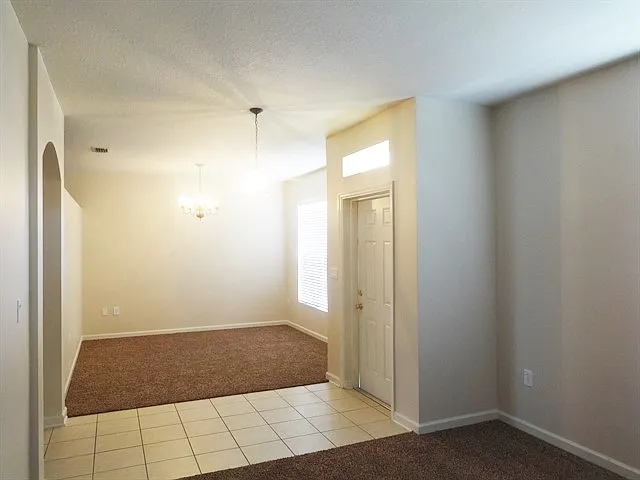 810 Dunkirk Ave NW — Photo 6