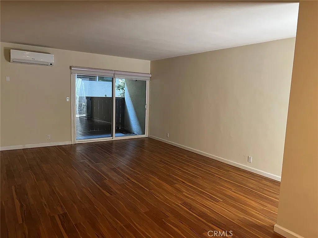 1 bed, 780 sqft, $2,495 — Photo 2