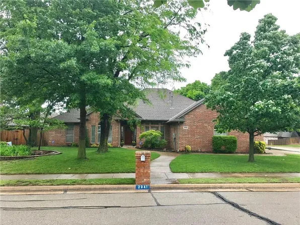 2941 N Ashecroft Dr, Edmond, OK 73034