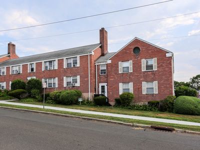 7 Standish Road APT 4, Stamford, CT, 06902