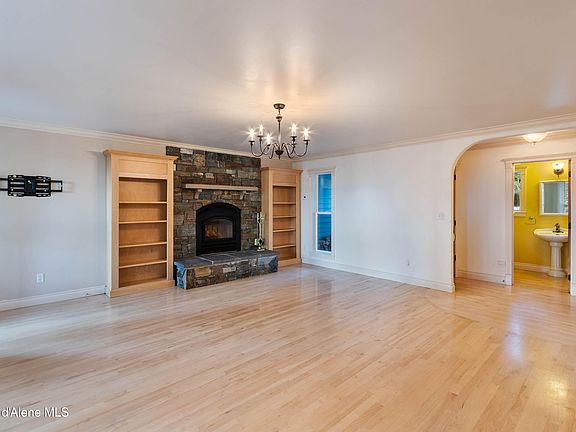 3rd image of 2383 Sunnyside Rd