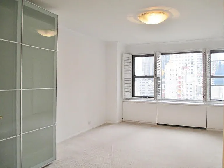77 W 55th St #19H — Photo 5