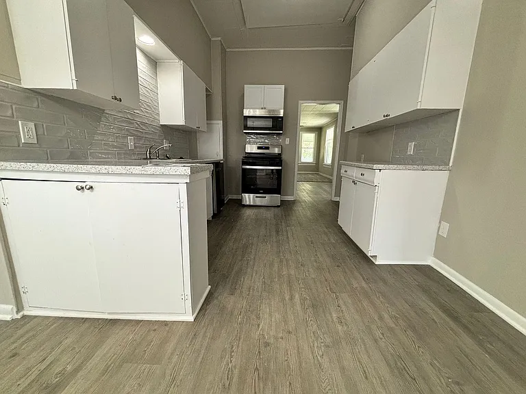 721 E 12th Ave — Photo 17