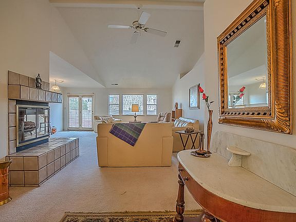 5th image of 2020 Lakewood Ave NW