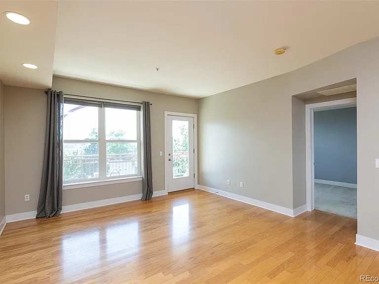 2240 N Clay St #505 — Photo 12