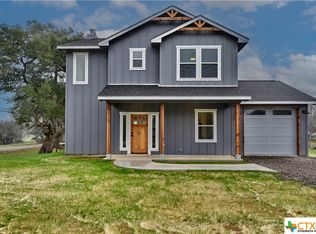 701 S Hudson St, Flatonia, TX 78941