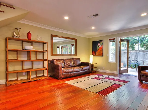 319 W Valerio St APT 3, Santa Barbara, CA 93101