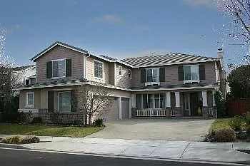 1472 Majestic Ln photo 1