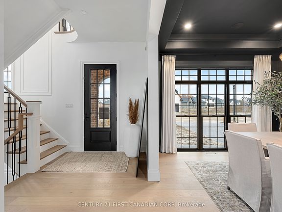 3rd image of 204 Foxborough Pl