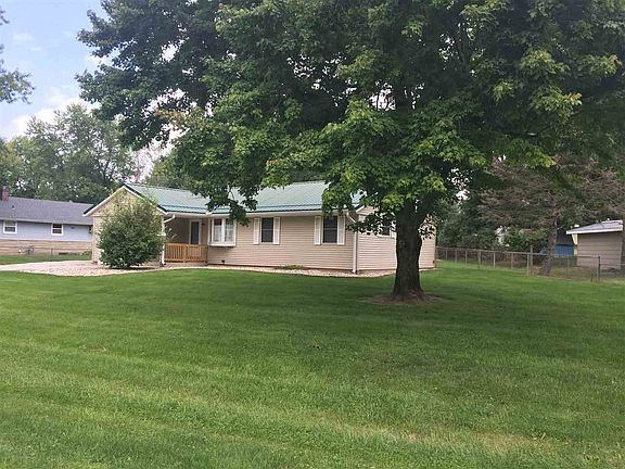 2nd image of 2204 Myers Ln