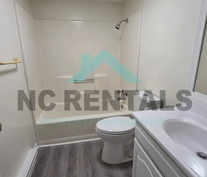 2401 Markwood Ln #A — Photo 11