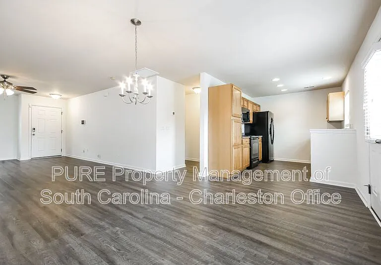 191 Emerald Isle Dr — Photo 5